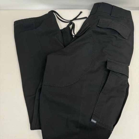 5.11 Tactical TDU Pants Men’s Medium Black Cargo BDU EMS Ripstop Work Uniform - Picture 2 of 10